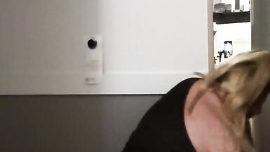 Sexy latina mature CD play with big sextoy, fuck her big ass and cum - 4 image