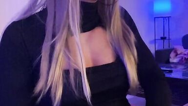 Crossdressing Gamer Jerks Off - 9 image