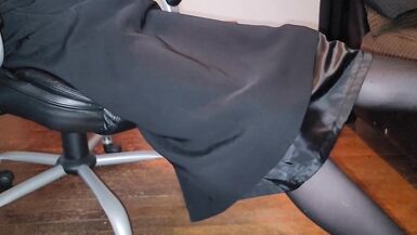 Long black lined office skirt - 6 image