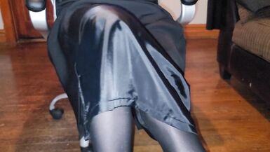 Long black lined office skirt - 7 image