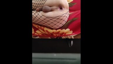 sissy faggot plays with her hole with big toys