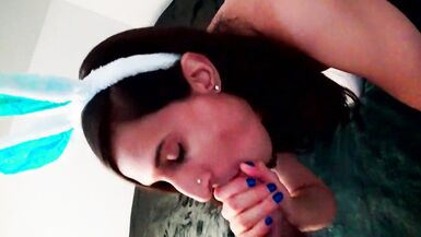 Milk Chocolate Easter Bunny Gets Stiff Carrot And Surprise Creme Filling - 3 image