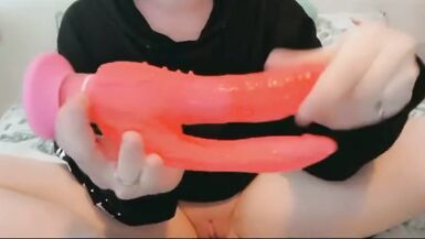 I have a shaking orgasm and moan like crazy from double penetration - 5 image