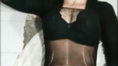 Indian shemale double penitration (dildo) - 7 image