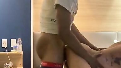 Smacka Famous Fucks & Takes Ts Kylie Skyy Pussy On The Bed - 12 image