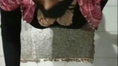 Indian shemale triple penetration (dildo) - 5 image