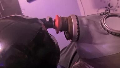 breathplay with gasmask - 1 image