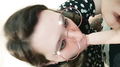 linda chica-t me pruebo mi vestido nuevo y un dildo que me llena toda - 4 image