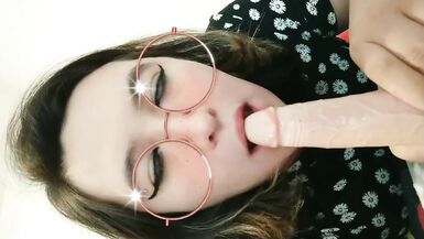 linda chica-t me pruebo mi vestido nuevo y un dildo que me llena toda - 6 image