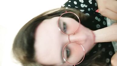 linda chica-t me pruebo mi vestido nuevo y un dildo que me llena toda - 8 image