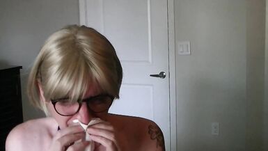 Trans Hottie Xylah Dee Sneezes from Chhinkni powder - 5 image