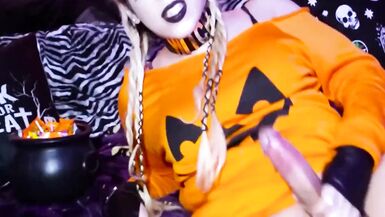 Cumming in the new year - 13 image