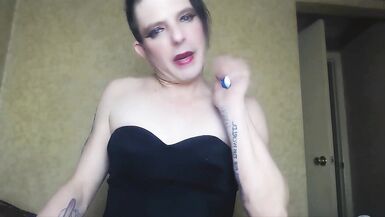 Eva: The Lipstick Diva Ep. 1 Smoke and Chat - 14 image