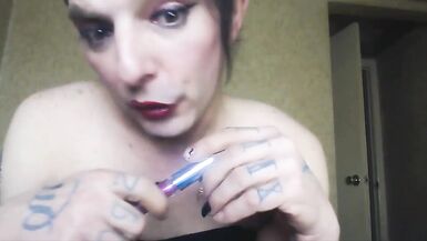 Eva: The Lipstick Diva Ep. 1 Smoke and Chat - 5 image