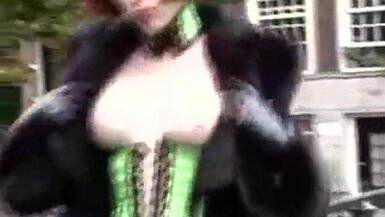 exhibitionist in amsterdam - 1 image