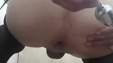 Sexy Colombian shemale shoves dildos up her ass