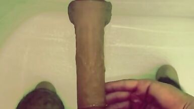 Fuck myself real good in the shower steamy hot