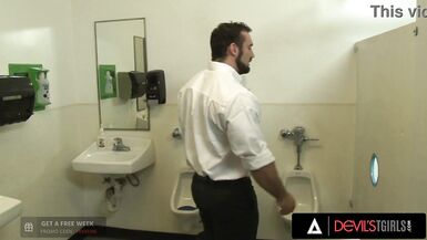 DEVILS T GIRLS - Long Legged Trans Jenna Tales Gets Her Ass Banged In A Gloryhole - 6 image