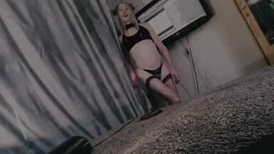 Live show Lingerie Dance and anal fuck