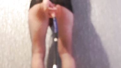 Crossdresser, fuck machine and cumshot - 9 image