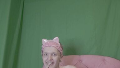 Transgirl Masterbates in Block Shootout - 3 image