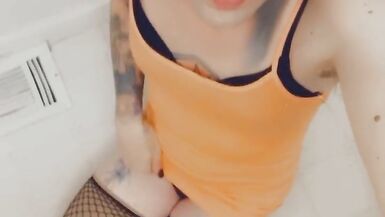 Gorgeous Girl Loves Rubbing Her Clitty and Deep Throating - 6 image