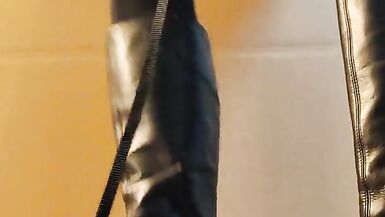 Female Long Boots Masturbation Masturbation Ejaculation Stomping Leather Japanese Beautiful Legs Bla - 11 image