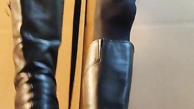 Female Long Boots Masturbation Masturbation Ejaculation Stomping Leather Japanese Beautiful Legs Bla - 3 image