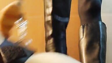 Female Long Boots Masturbation Masturbation Ejaculation Stomping Leather Japanese Beautiful Legs Bla - 4 image