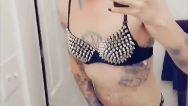 Pretty Punk Rocker Loves Sex - 12 image