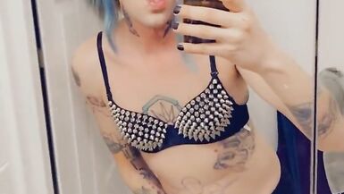 Pretty Punk Rocker Loves Sex - 2 image