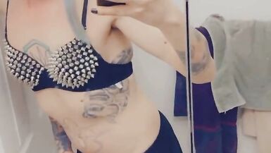 Pretty Punk Rocker Loves Sex - 3 image