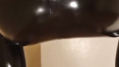 BLACK LATEX LEGGINGS Big ass tease, spank, heels & thong - 13 image