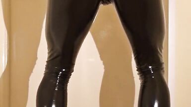 BLACK LATEX LEGGINGS Big ass tease, spank, heels & thong - 5 image