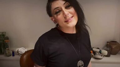 The Samantha Hall Show S02E01 - Lions + Tigers + Bears, Hoe My - 8 image