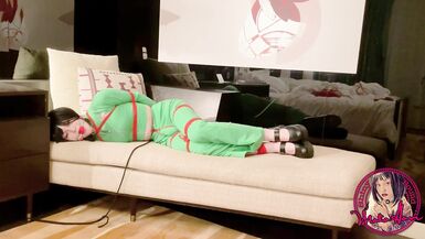 Selfbondage & struggle in green tracksuit and pants - 7 image