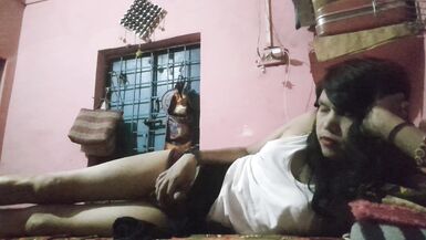 Crossdresing and jerking in my room