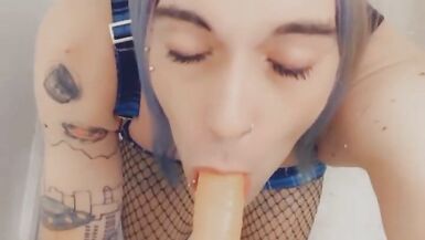 Hot Rocker Chick Needs Dick - 4 image