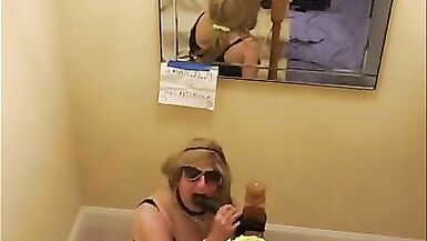 CD DeeDee Ass to Mouth Swallowing Cum - 6 image