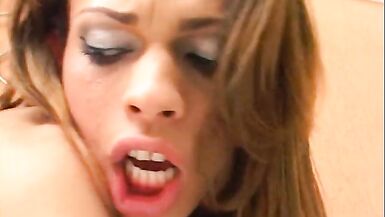 Inexperienced stud licks tight tranny ass - 15 image