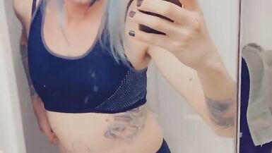 Super Cute Gym Bunny with Hot Legs Needs Sex - 2 image