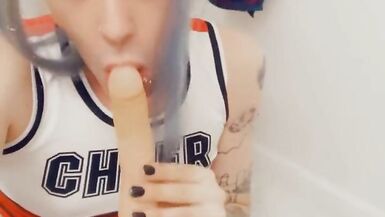 Hot Cheerleader Wants the Team To Fuck Her - 5 image