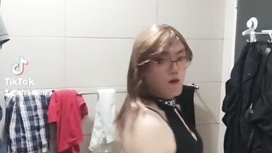 Asian CD again play in toilet - 7 image