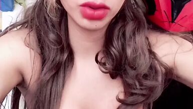 TRANS GIRL HAVING SEX WITH A DELIVERY MAN AMATEUR PORN - 1 image