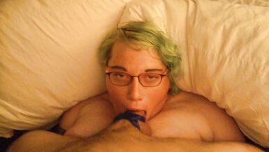 Karilyn Kutter takes it all in - 5 image