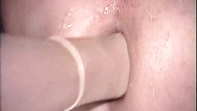 Il braccio Penetra nel Culo della Vecchia Checca - 15 image