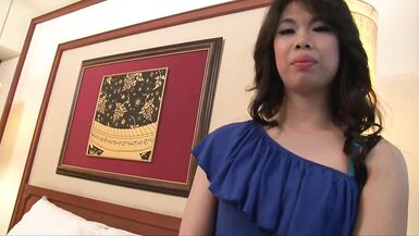 Jap shemale handjob and cum