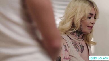 Busty blonde shemale Gracie Jane anal barbacks dudes big ass - 2 image