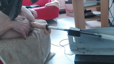 Davine getting fucked by maschine and uses cock as a clit. - 8 image