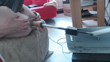 Davine getting fucked by maschine and uses cock as a clit. - 9 image